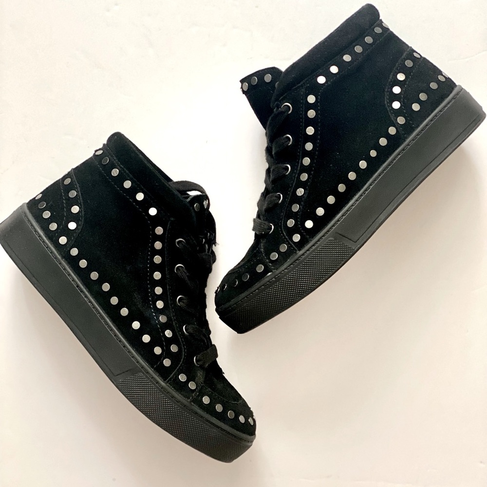 Marc Fisher Black Hightop Sneaker Size 6